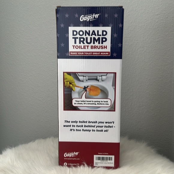 Gagster Donald Trump Toilet Brush with Trump TP roll - Picture 3 of 3